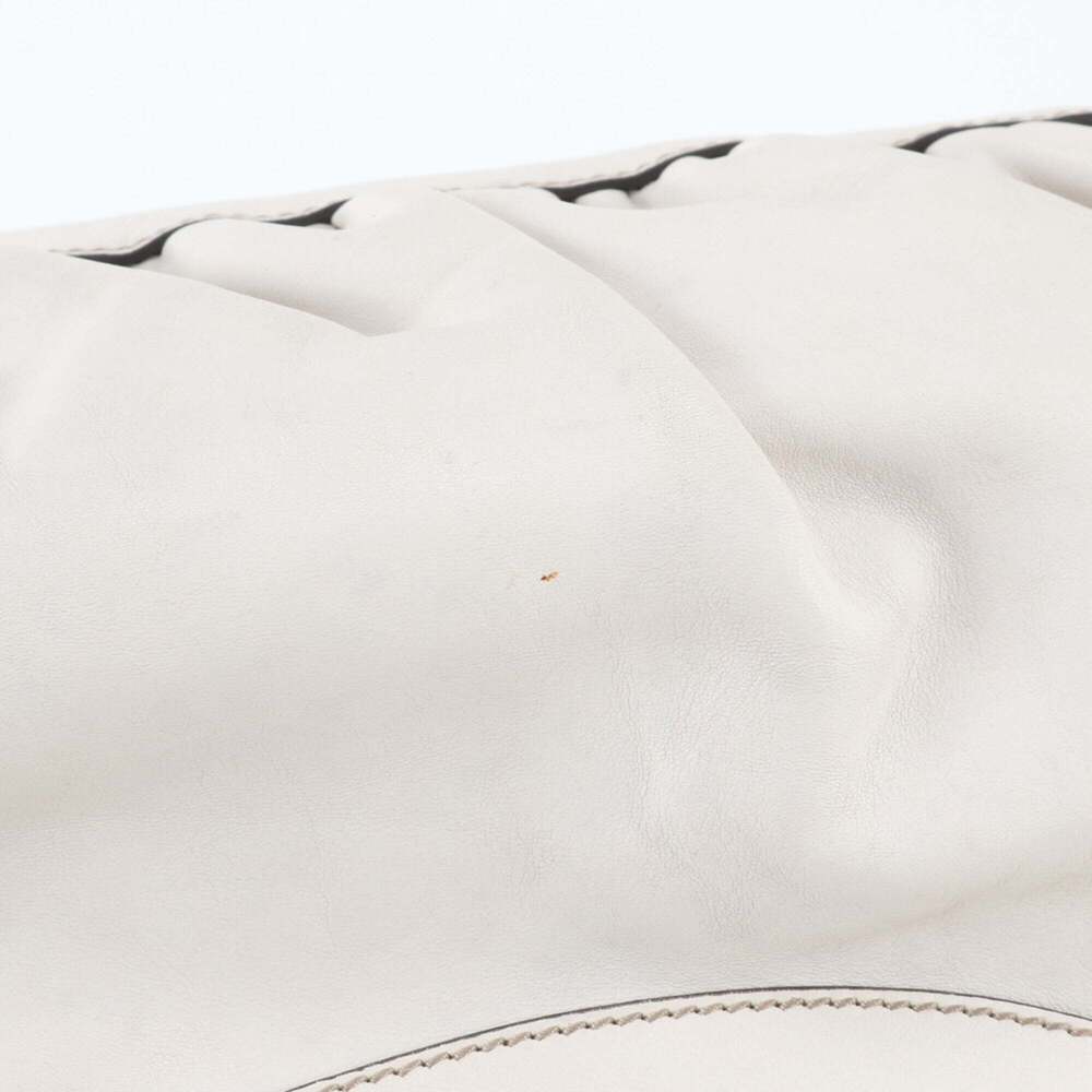GUCCI White Leather Shoulder Bag - Picture 8 of 10